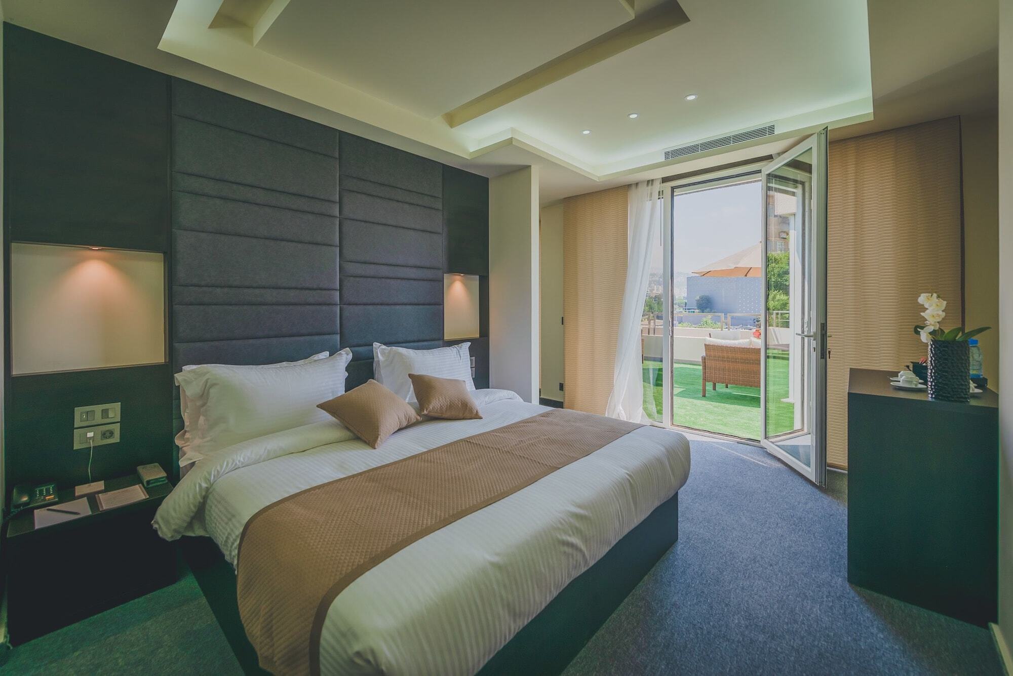 Louis V Hotel Bejrút Kültér fotó